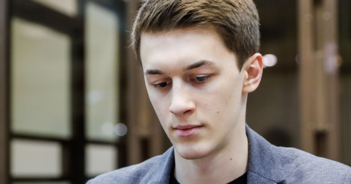 У Росії після побиття "тітушками" госпіталізували опозиційного блогера Єгора Жукова