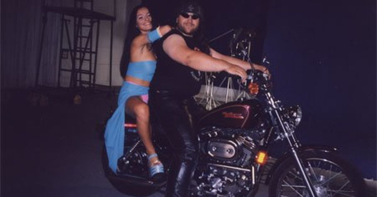 Проститься с Семеренко пришли несколько десятков друзей