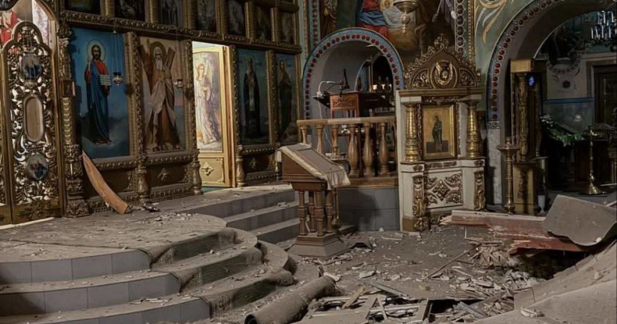 В Запорожье в результате вражеских обстрелов разрушен храм УПЦ МП/Фото: Денис Казанский