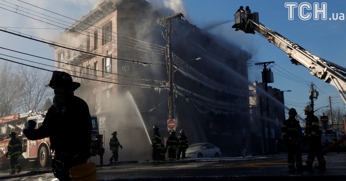 гасіння пожежі у Нью-Йорку 2 січня_2 / © Reuters