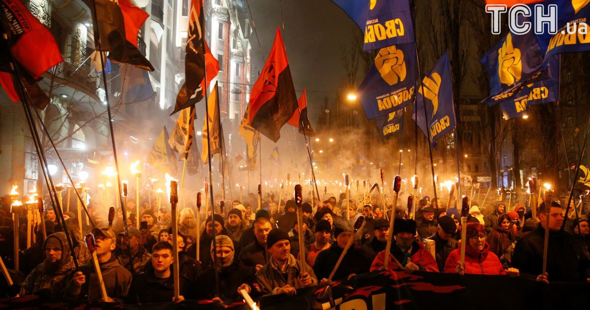 смолоскипний марш на честь Степана Бандери_2 / © Reuters