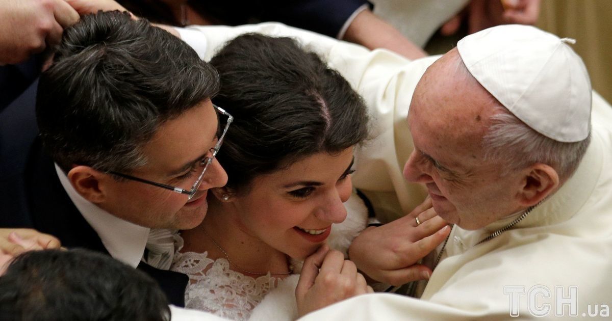 POPE-GENERAL AUDIENCE