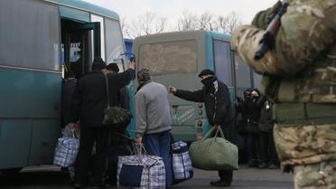 обмін заручниками, бойовики ЛДНР, ОРДЛО / © Reuters
