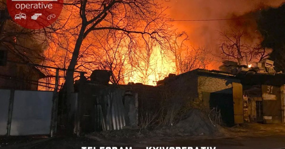 Пожежа Гомельська Київ_3 / © Facebook/Киев Оперативный