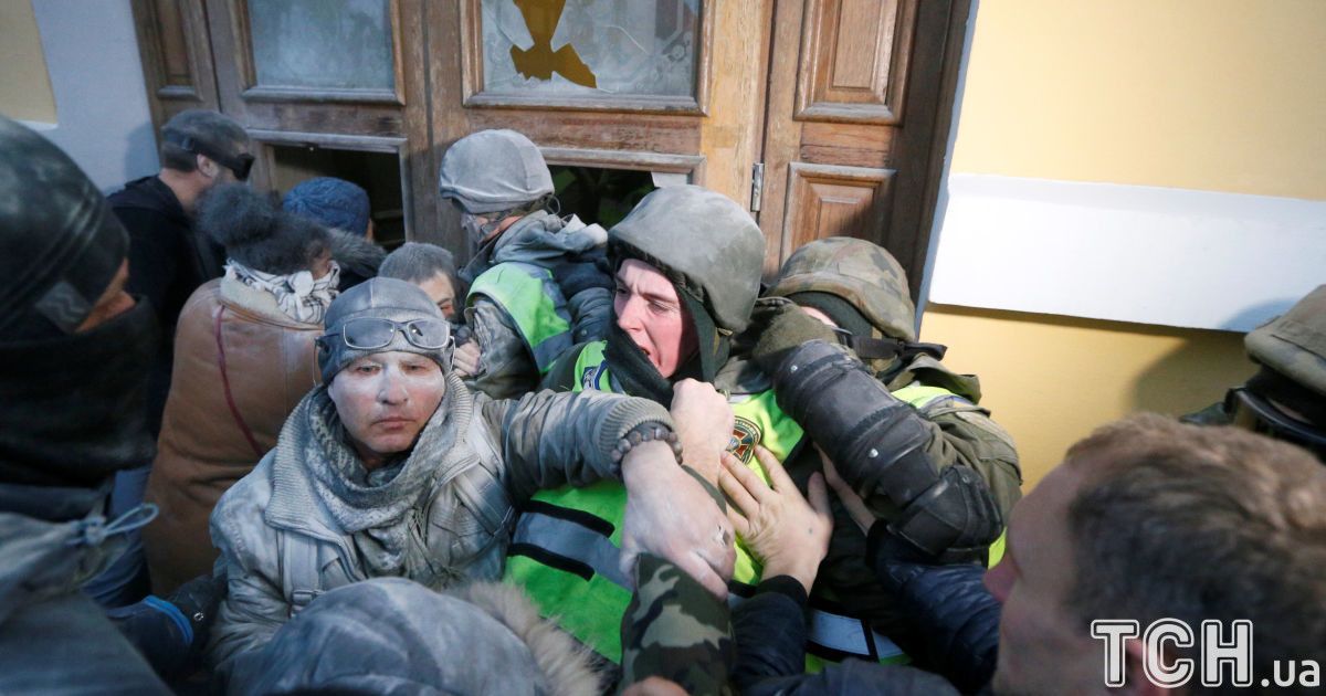 Саакашвили: события под Октябрьским дворцом – хорошо спланированная провокация 