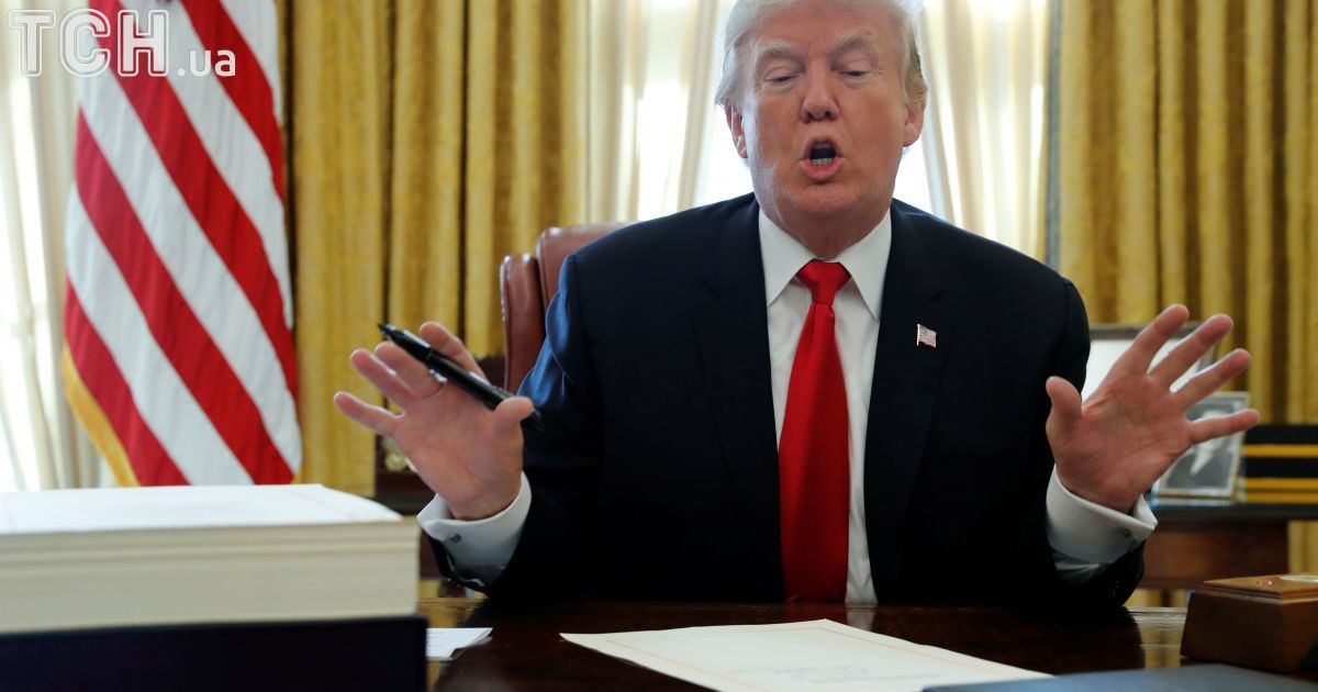 Трамп подписал налоговую реформу