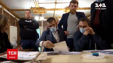 Новини України: на двох дільницях Прикарпаття вибори визнали недійсними