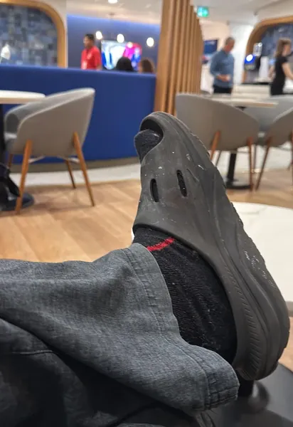 Турист в тапочках