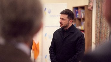 Зеленський у Дубліні вручив нагороди родинам ірландських військових які загинули за Україну_3 / © Володимир Зеленський