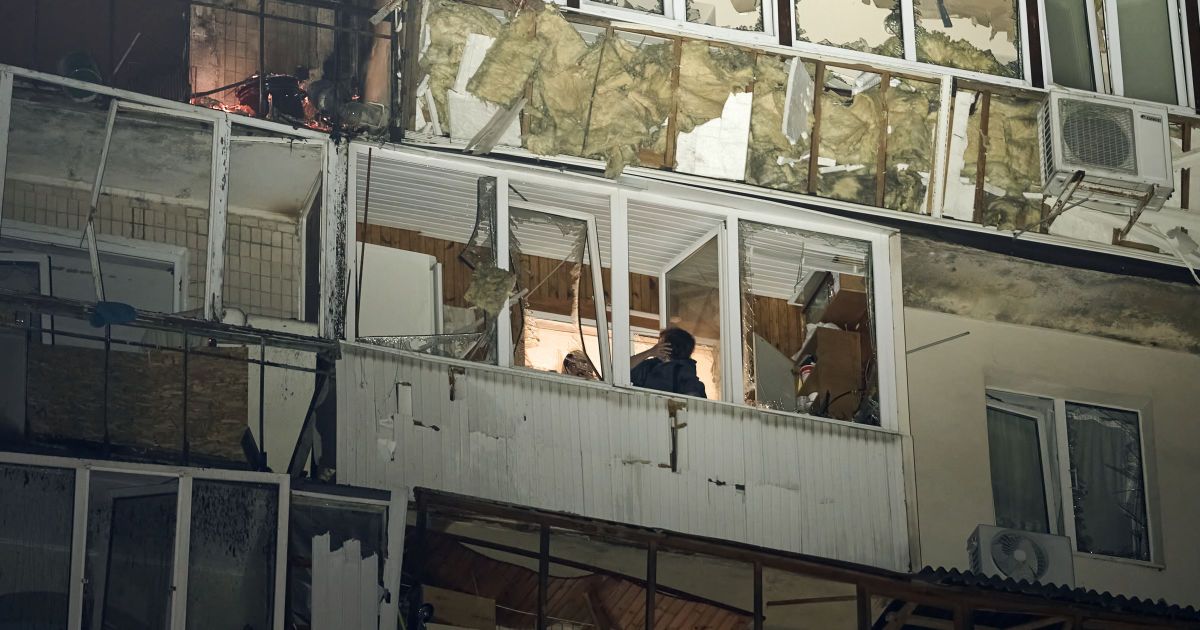 Через масовану атаку дронів у Києві виникли пожежі