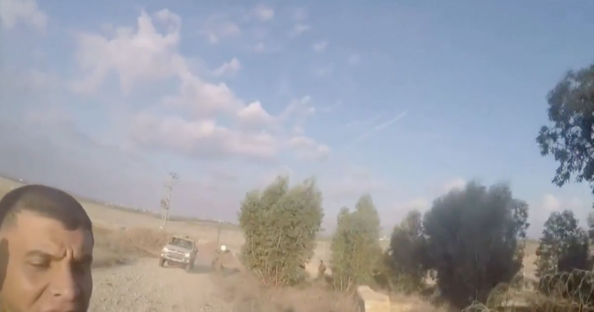 Боевики ХАМАС во время нападения на посетителей фестиваля в Израиле/Фото: скриншот