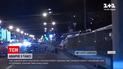 Новости Украины: в Харькове такси въехало в столб, который упал на автобус с пассажирами