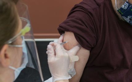 Кому не стоит вакцинироваться AstraZeneca: Голубовская объяснила нюансы