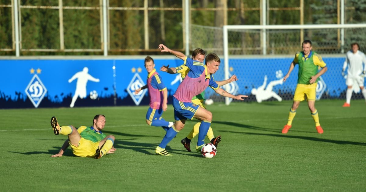 Под наблюдением Маркевича. Как сборная Украины провела очередную тренировку перед матчем с Исландией