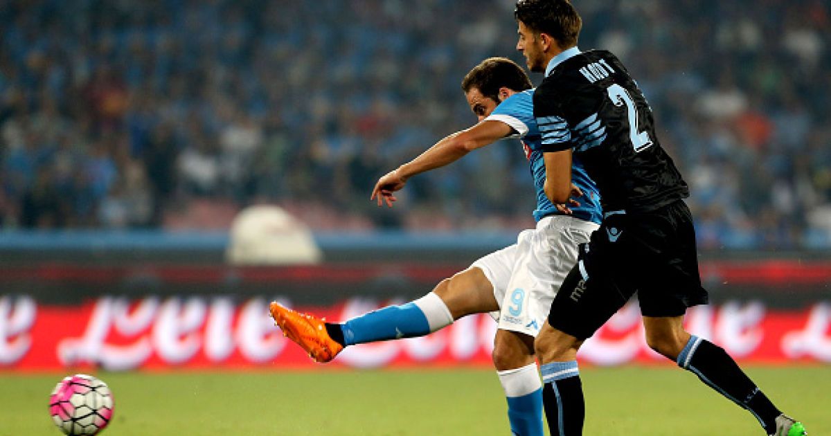 "Лацио" очень крупно проиграл "Наполи" в чемпионате.