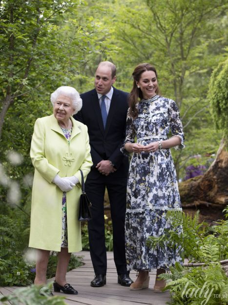 Королева Єлизавета II, герцогиня Кембриджська і принц Вільям / © Associated Press