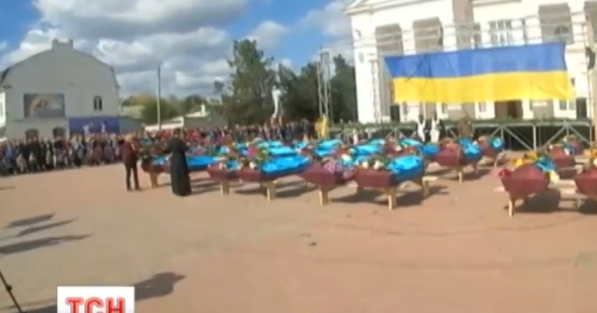 Бойцу показали на видео его же похороны
