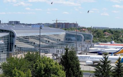 Аэропорт Львова отказался принимать самолеты украинской авиакомпании
