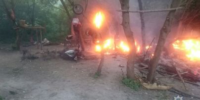 Под Тернополем неизвестные со стрельбой сожгли лагерь ромов