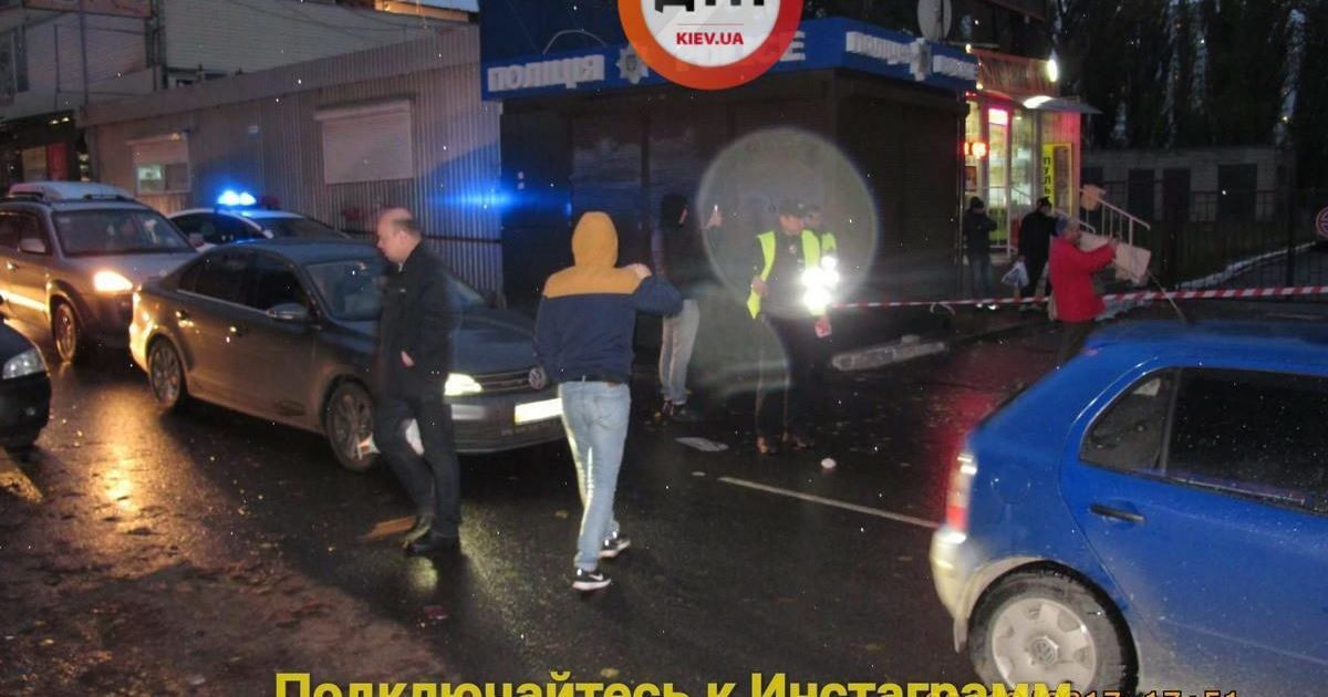 прорив труби на Караваєвих Дачах у Києві_10 / © facebook.com/dtp.kiev.ua
