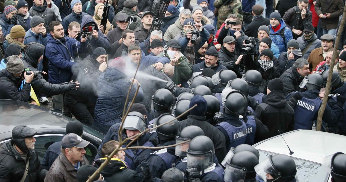 Проти депутатів, що заважали затриманню Саакашвілі, відкрили провадження