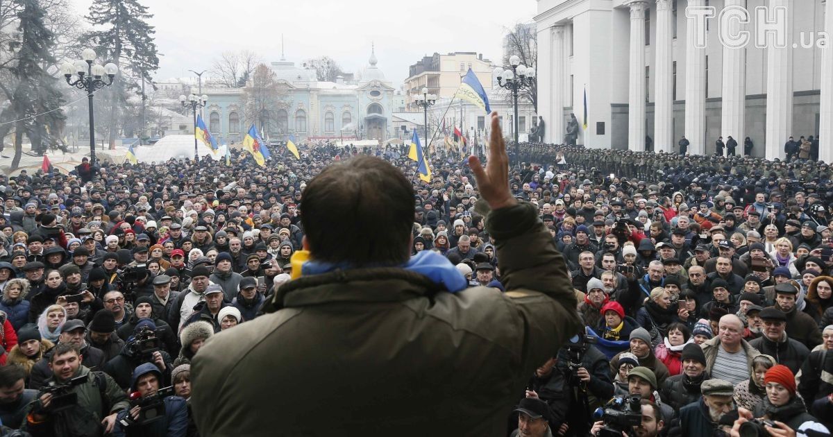 "Порошенко чистив туфлі Януковича". Саакашвілі після втечі прокоментував звинувачення ГПУ 