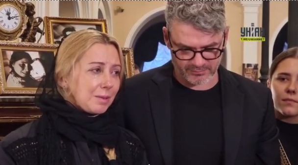 Тоня Матвиенко на похоронах Нины Матвиенко / © УНИАН