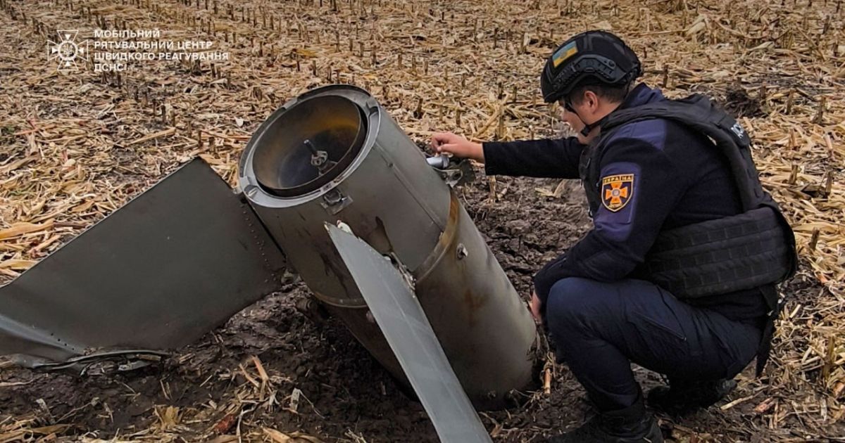 На місце події прибули сапери мобільного рятувального центру швидкого реагування Фото: ДСНС України