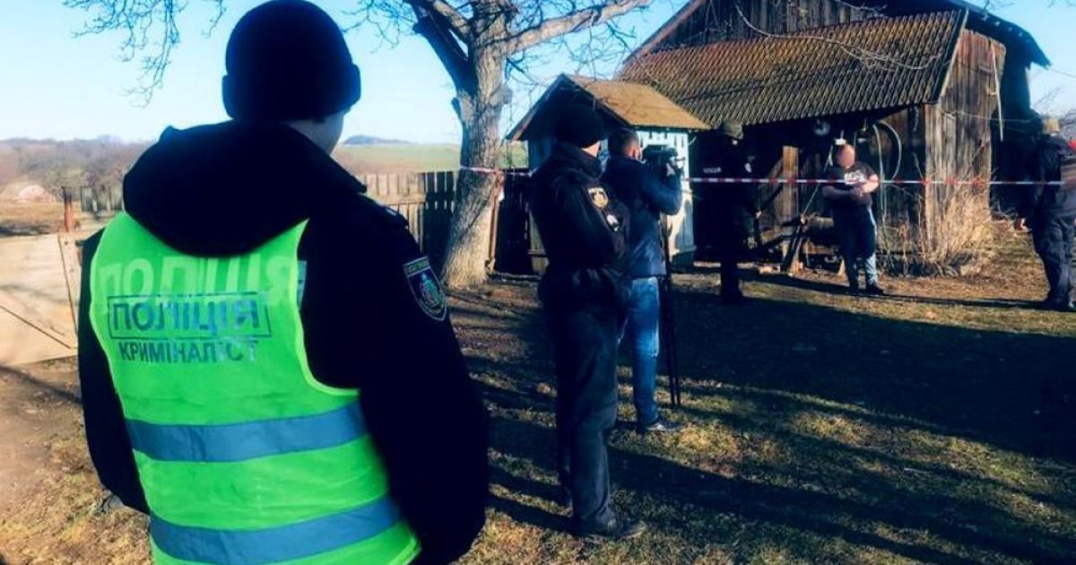 Вбив сокирою дружину і задушив півторарічну доньку: жителю Буковини загрожує довічне ув'язнення