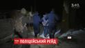 В одному зі спальних районів Києва патрульна поліція влаштувала нічний рейд