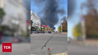 Росіяни атакували в Києві Національну академію наук України: палає пожежа
