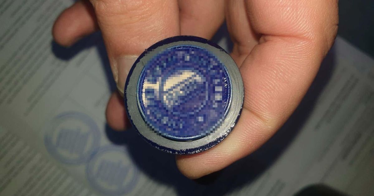 1200 гривень за "документ": у Кривому Розі чоловік створював фейкові ковід-сертифікати у себе в гаражі