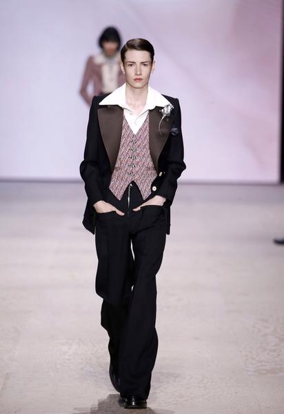 Коллекция Louis Vuitton прет-а-порте сезона весна-лето 2020 / © East News
