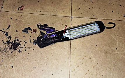 Во Львове в квартире взорвалась аккумуляторная батарея в фонаре: пострадала женщина (фото)