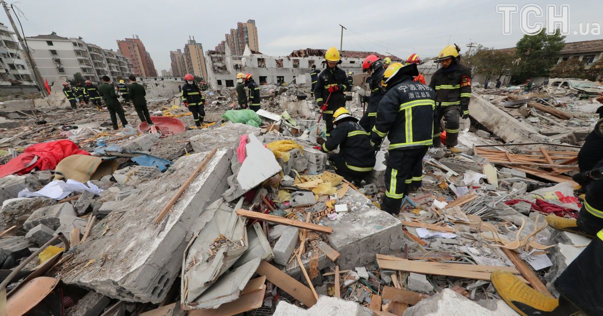 На востоке Китая прогремел мощный взрыв, пострадали десятки людей
