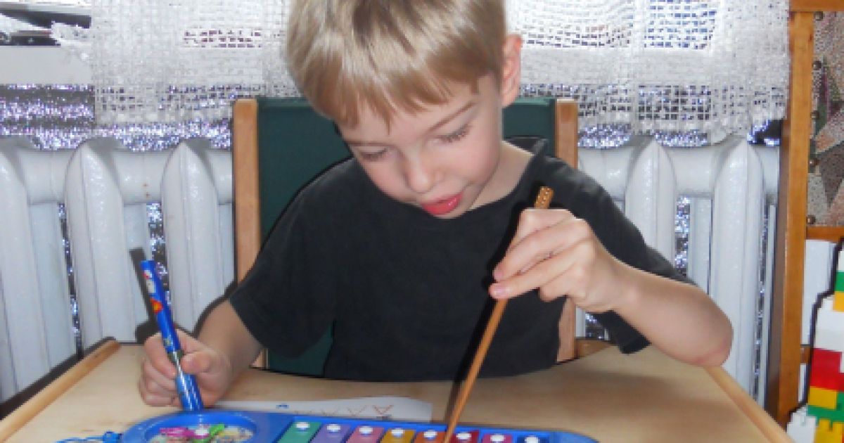 Двійнята Андрій і Саша потребують допомоги