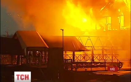 Власники згорілого "плавучого" ресторану в Києві назвали причину пожежі