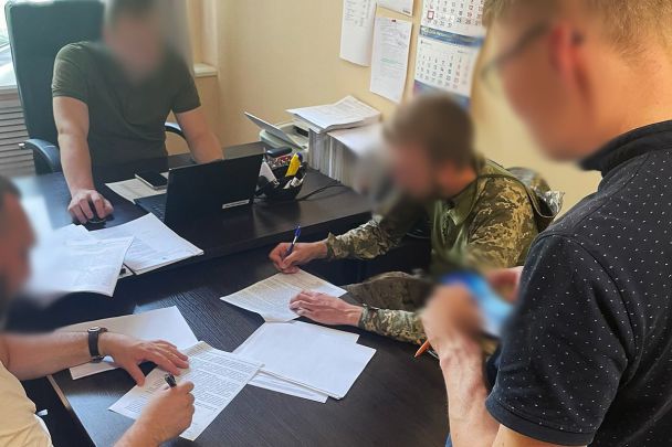 В Днепропетровской области командир разведывательного взвода сдал в ломбард радиостанции и дроны общей стоимостью 500 тысяч грн.