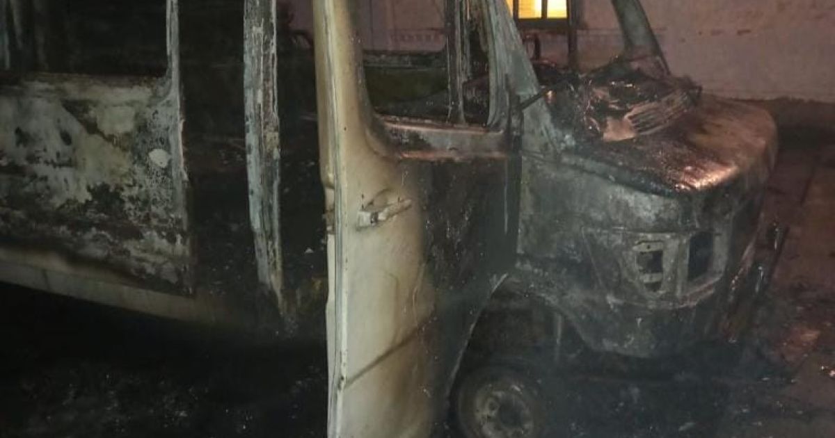 У Київській області ревнивець спалив два автомобілі знайомих своєї дружини