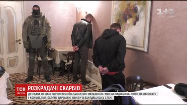 Полювання на старовину: з українських музеїв старожитності викрадають вантажівками