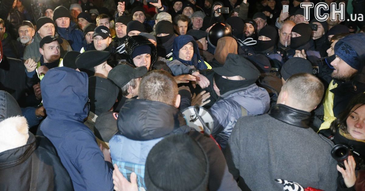 сутички на майдані_2 / © Reuters