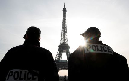 У Франції поліцейський відкрив стрілянину по власній родині