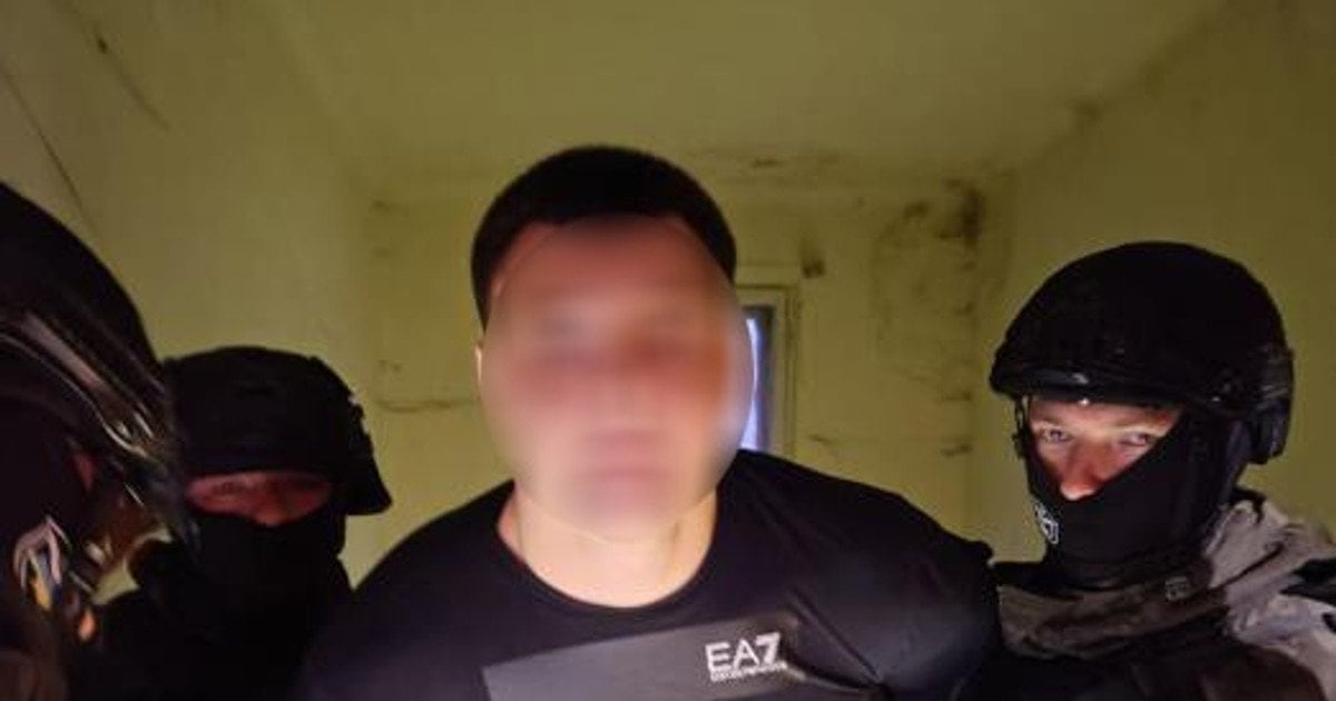 У Львові затримали вимагальників, які "вибивали" 120 тисяч доларів