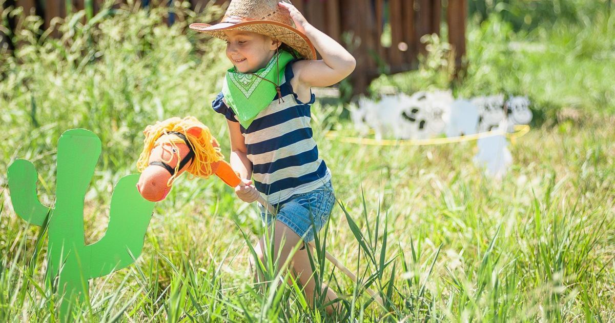 Правила жизни первоклассников: зачем ходить в школу, где искать женихов и куда тратить деньги