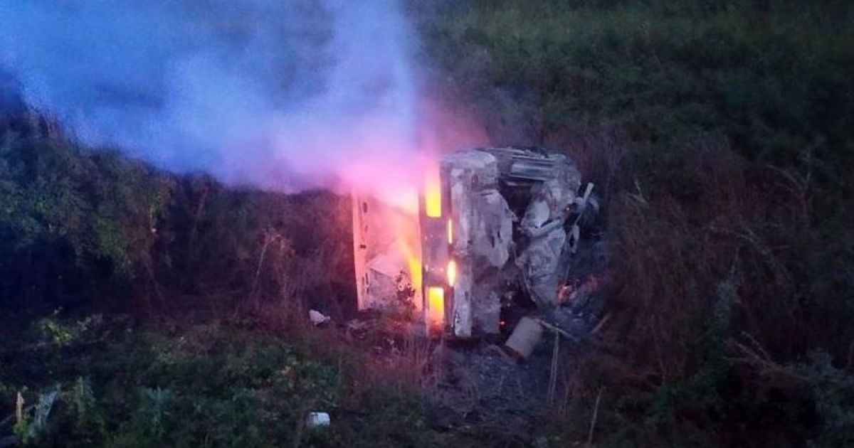 Живцем згоріли троє дітей: під Мелітополем у страшній ДТП загинули п'ятеро людей (фото)