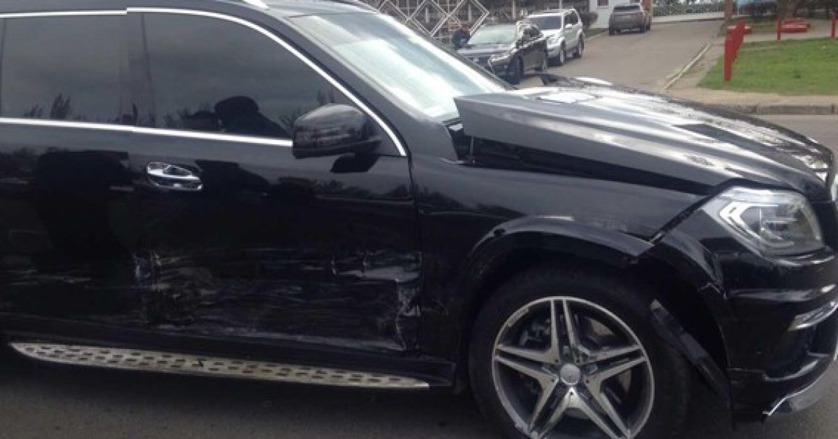 В Одесі поліція зі стріляниною наздоганяла злочинців, які скоїли розбійний напад