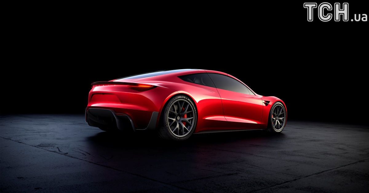 Маск представив "убивцю паливних автомобілів" - Tesla Roadster
