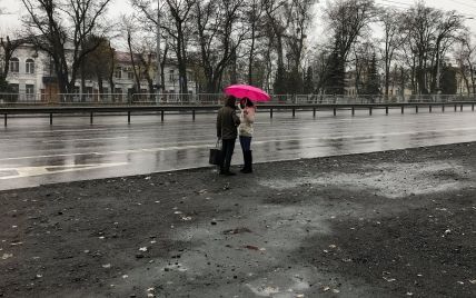 Настоящая осень вместо лета: погода в Киеве побила сразу два "холодных" рекорда