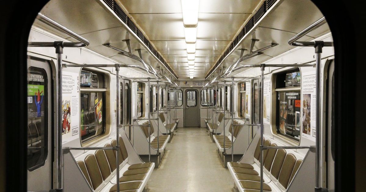 У Києві підірвали петарду в вагоні метро
