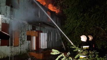 Горить санаторій Червоні зорі в Одесі_05